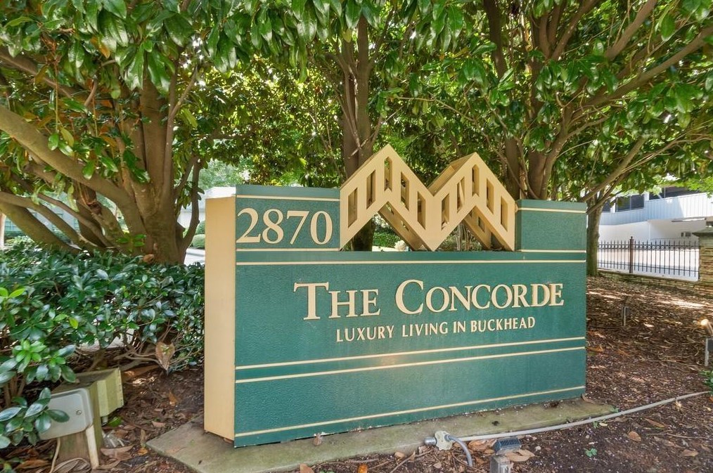 2870 Pharr Rd, Atlanta GA  30305 exterior
