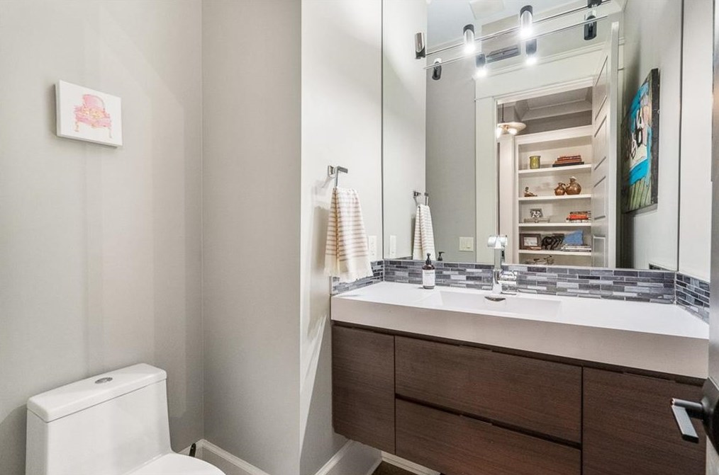 352 Lamont Dr, Decatur GA 30030-2337 exterior