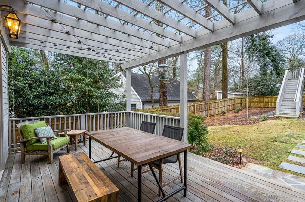 352 Lamont Dr, Decatur GA 30030-2337 exterior