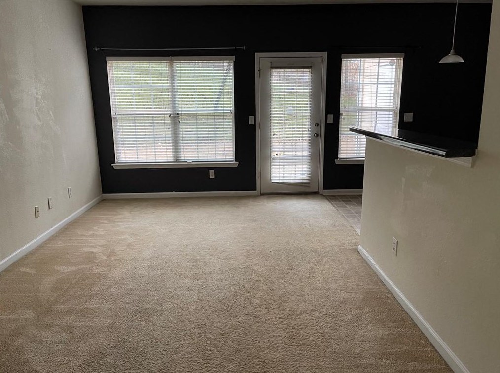 2807 Snapfinger Mnr, Decatur GA 30035-4166 exterior