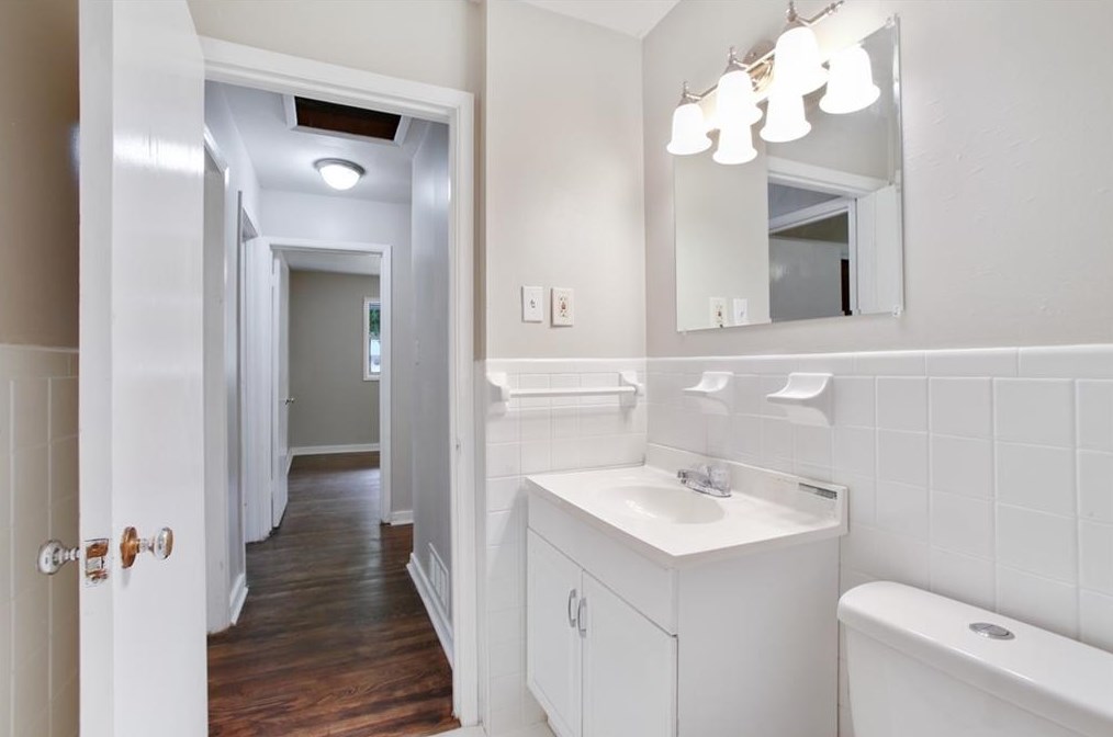 828 Heritage Sq, Decatur GA 30033-4178 exterior