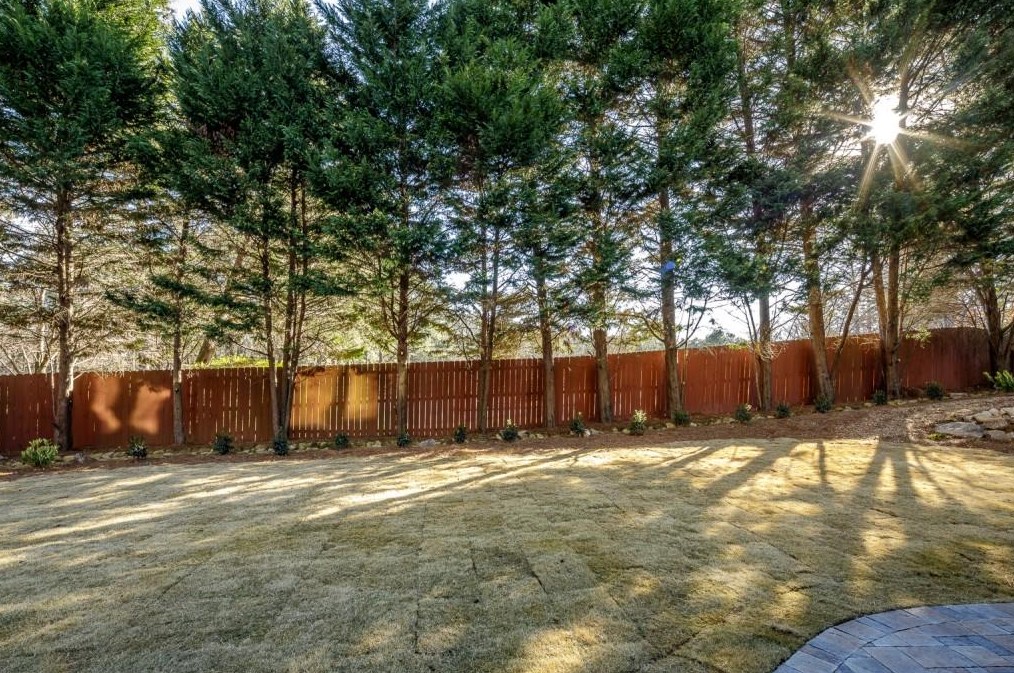 1205 Whitehall Pointe, Atlanta GA  30338-2654 exterior