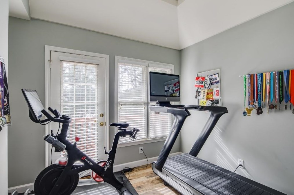1205 Whitehall Pointe, Atlanta GA  30338-2654 exterior