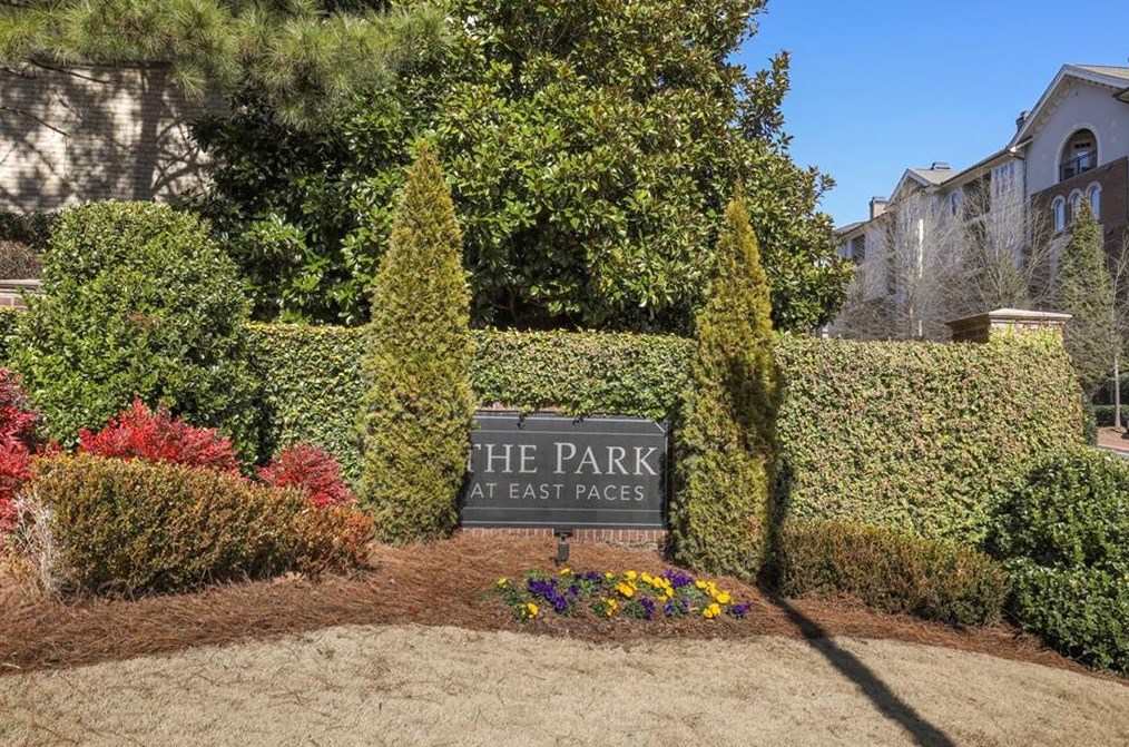 3635 Paces Cir, Atlanta GA  30326-7811 exterior