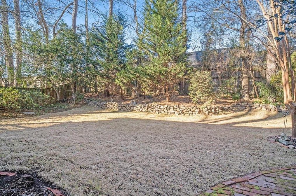 2602 Pineview Dr, Decatur GA  30030-1633 exterior