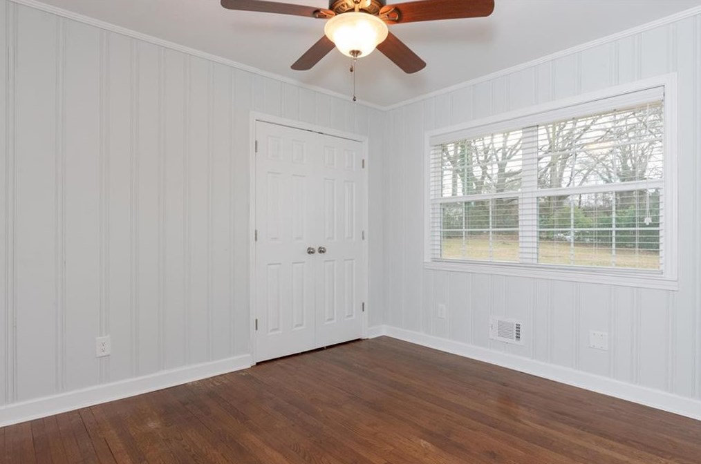 1554 Woodland Cir, Atlanta GA  30344-2739 exterior