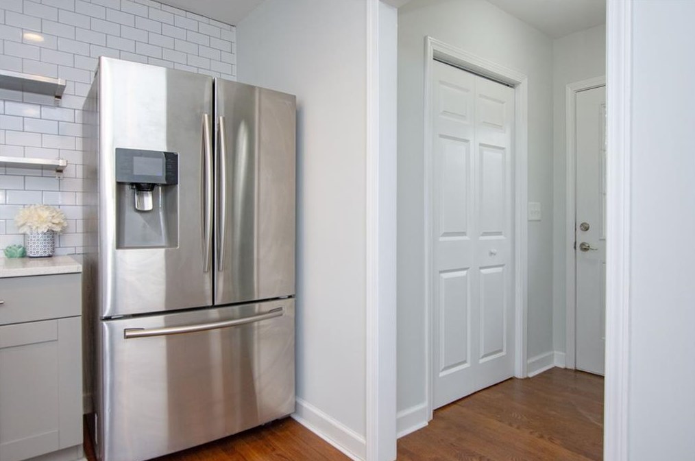 1554 Woodland Cir, Atlanta GA  30344-2739 exterior