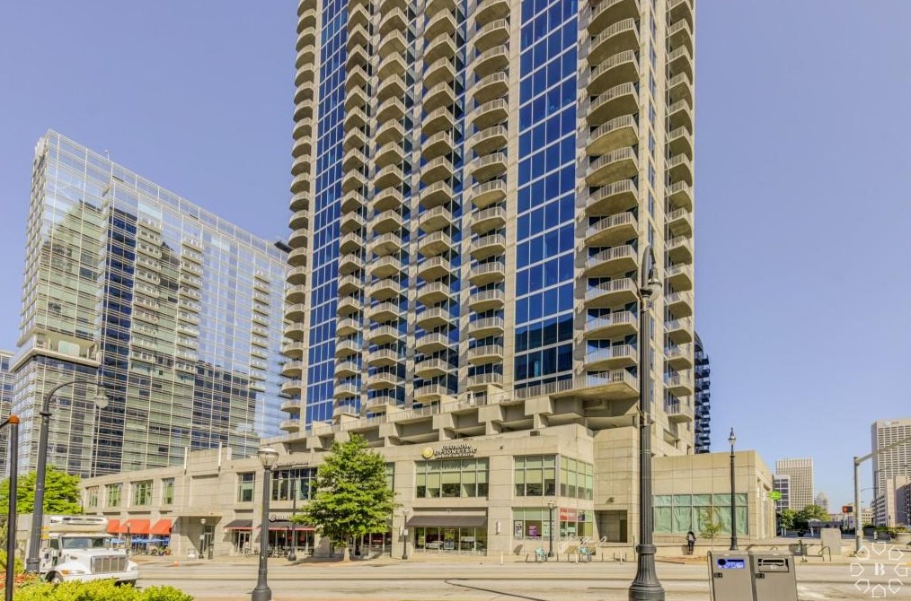 400 Peachtree St, Atlanta GA  30308-3505 exterior