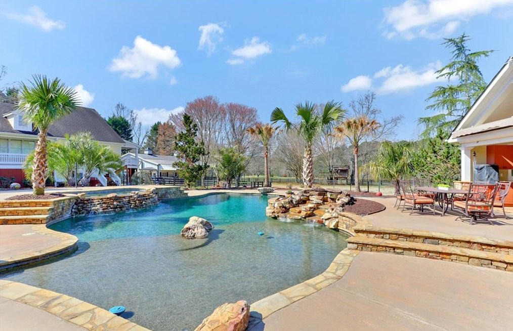 13760 Brittle Rd, Alpharetta GA 30004-3505 exterior