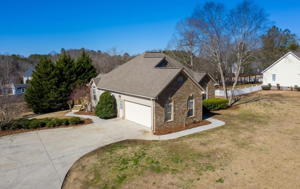 203 Brianna Blvd, Calhoun GA 30701-5009 exterior