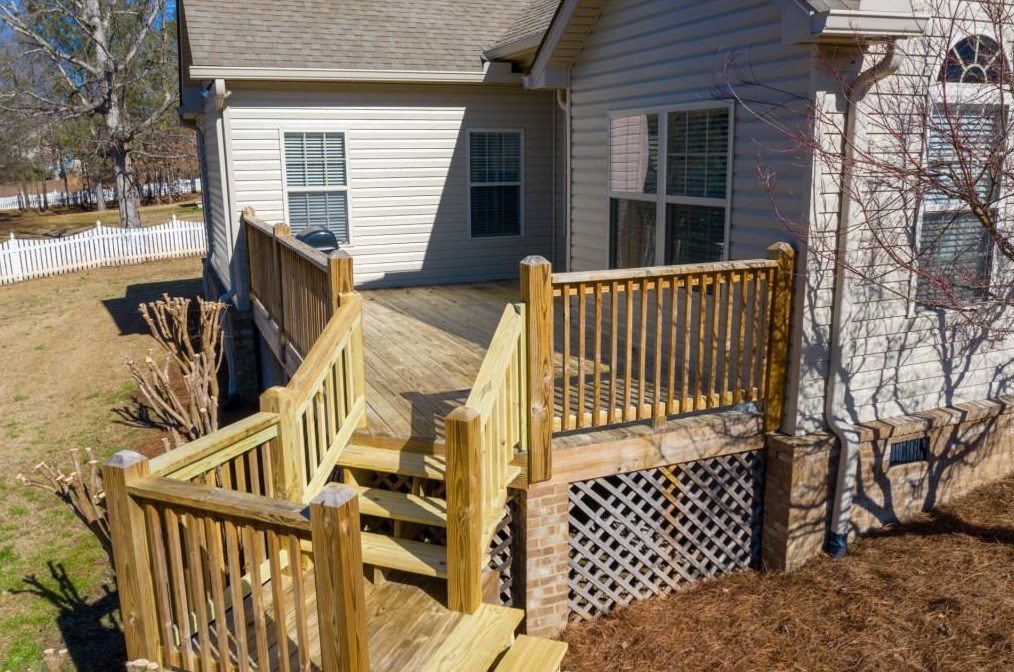 203 Brianna Blvd, Calhoun GA 30701-5009 exterior