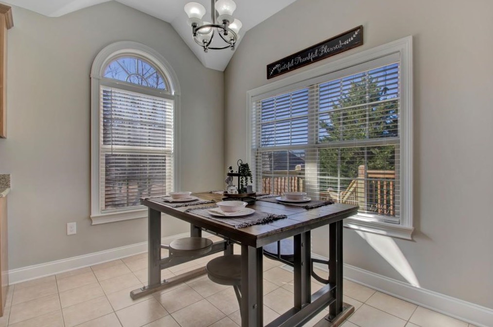 203 Brianna Blvd, Calhoun GA 30701-5009 exterior