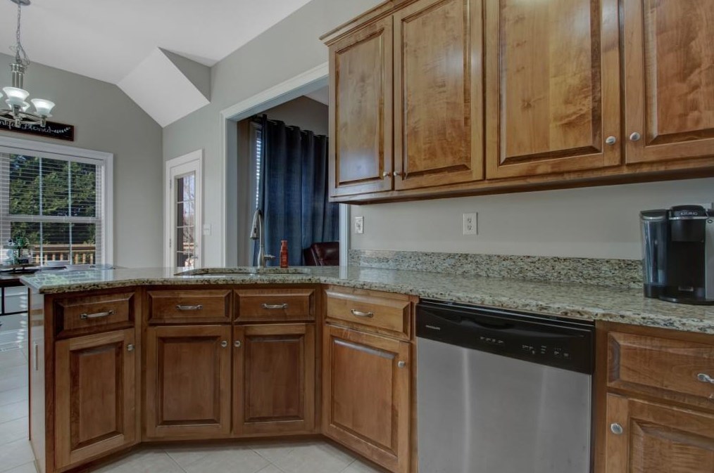 203 Brianna Blvd, Calhoun GA 30701-5009 exterior