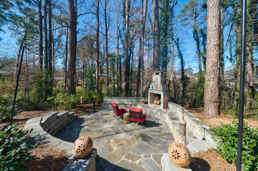 6436 Wright Rd, Atlanta GA  30328-3023 exterior