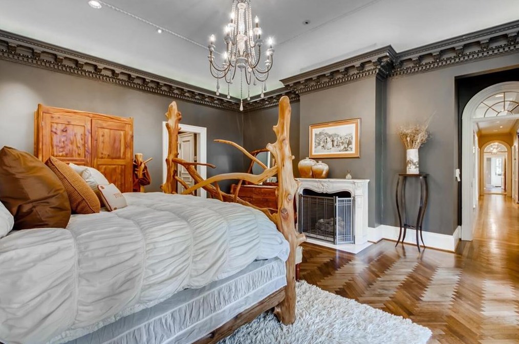 3860 Northside Dr, Atlanta GA 30305-1033 exterior