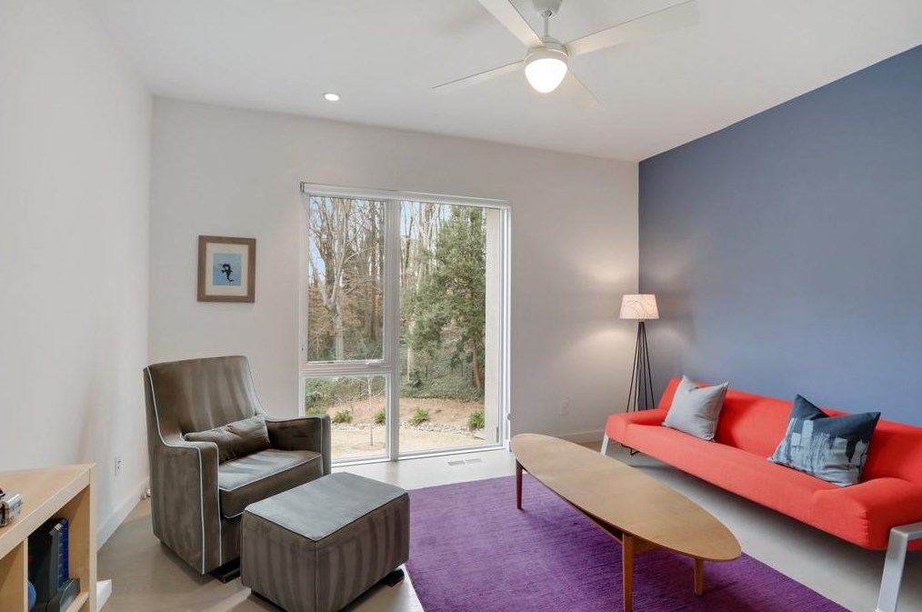 1835 Wellbourne Dr, Atlanta GA  30324-4900 exterior