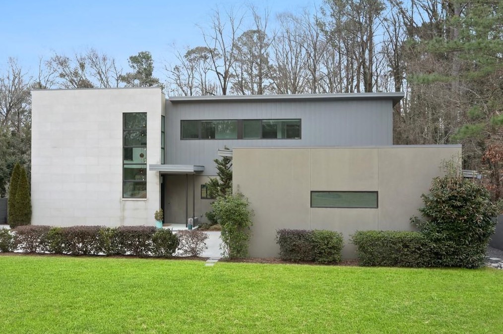 1835 Wellbourne Dr, Atlanta GA  30324-4900 exterior