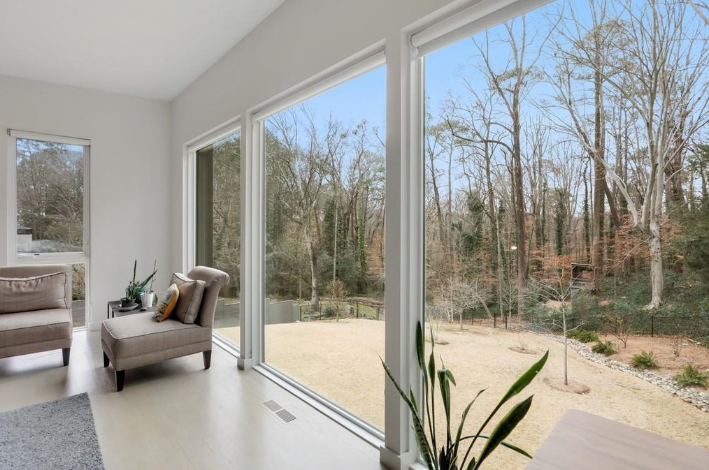 1835 Wellbourne Dr, Atlanta GA  30324-4900 exterior