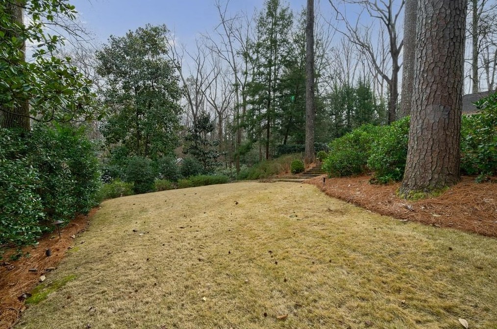 2721 Wyngate Dr, Atlanta GA  30305-2831 exterior