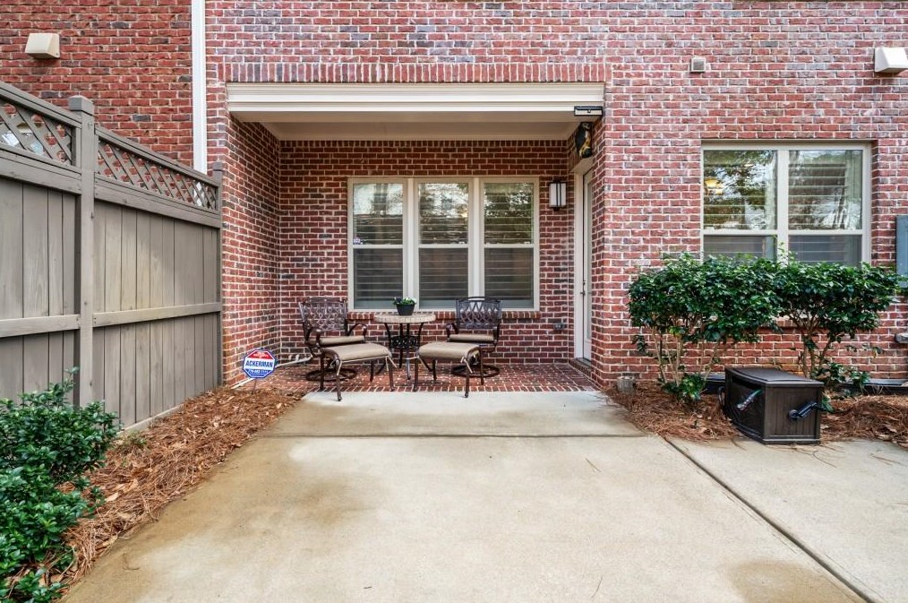 604 Nottaway Ln, Alpharetta GA 30009-2214 exterior