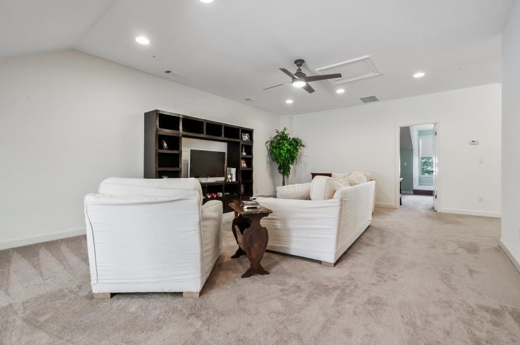 604 Nottaway Ln, Alpharetta GA 30009-2214 exterior