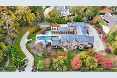 6080 Riverside Drive - Photo 1