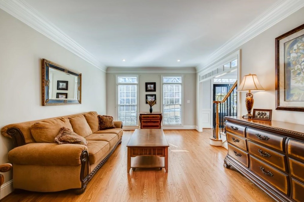 565 Guildhall Pl, Alpharetta GA 30022-8535 exterior