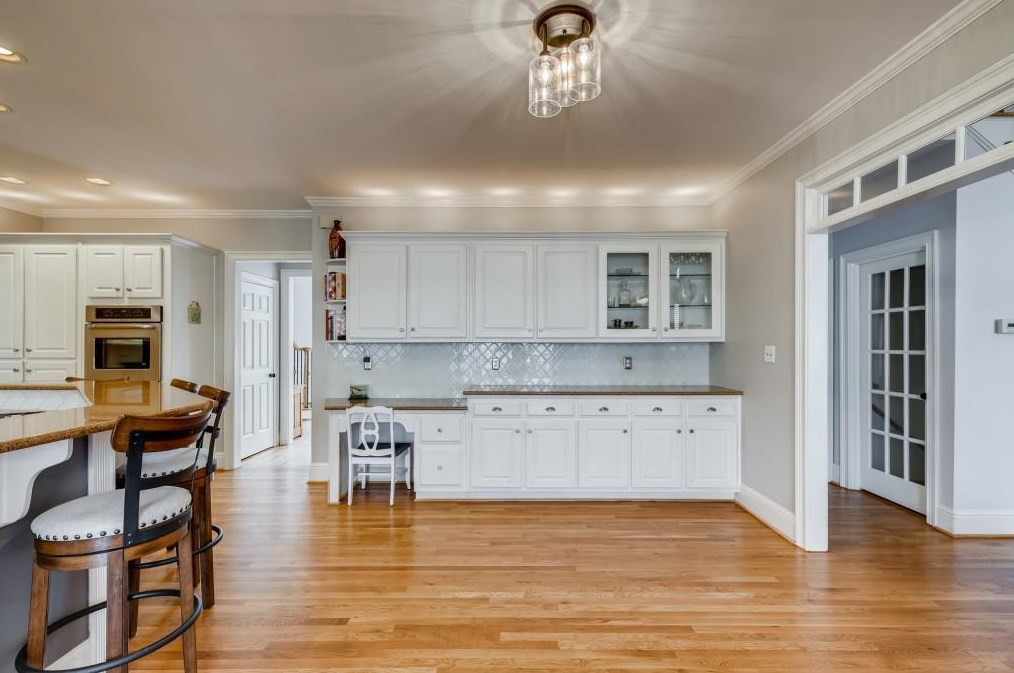 565 Guildhall Pl, Alpharetta GA 30022-8535 exterior