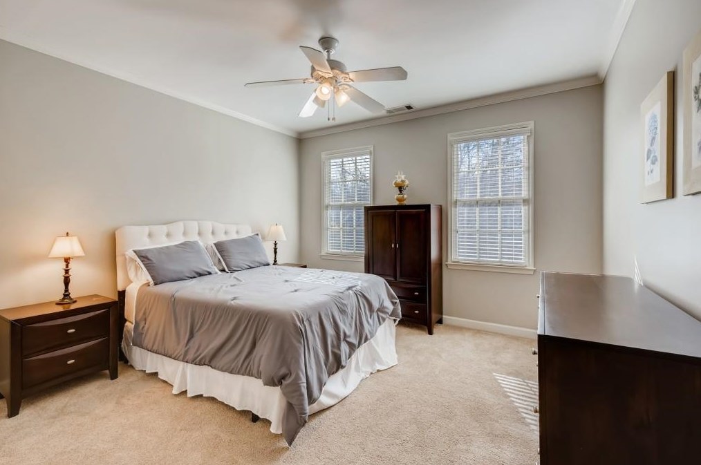 565 Guildhall Pl, Alpharetta GA 30022-8535 exterior