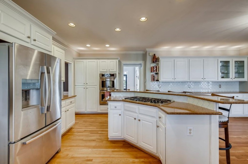 565 Guildhall Pl, Alpharetta GA 30022-8535 exterior