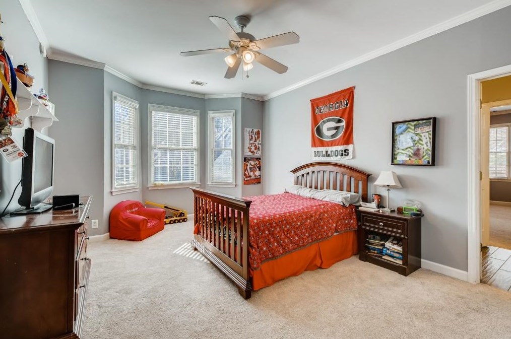 565 Guildhall Pl, Alpharetta GA 30022-8535 exterior