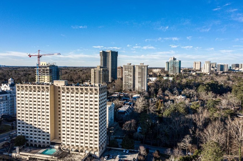 2479 Peachtree Rd, Atlanta GA  30305-4138 exterior