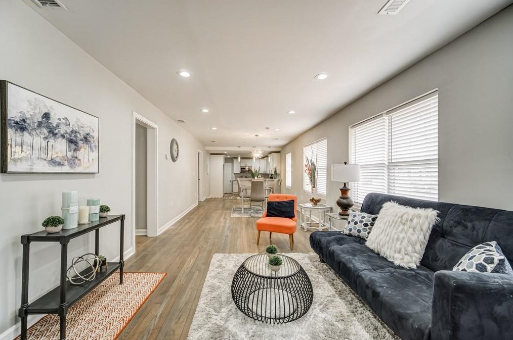 1957 Capri Dr, Decatur GA  30032-5209 exterior