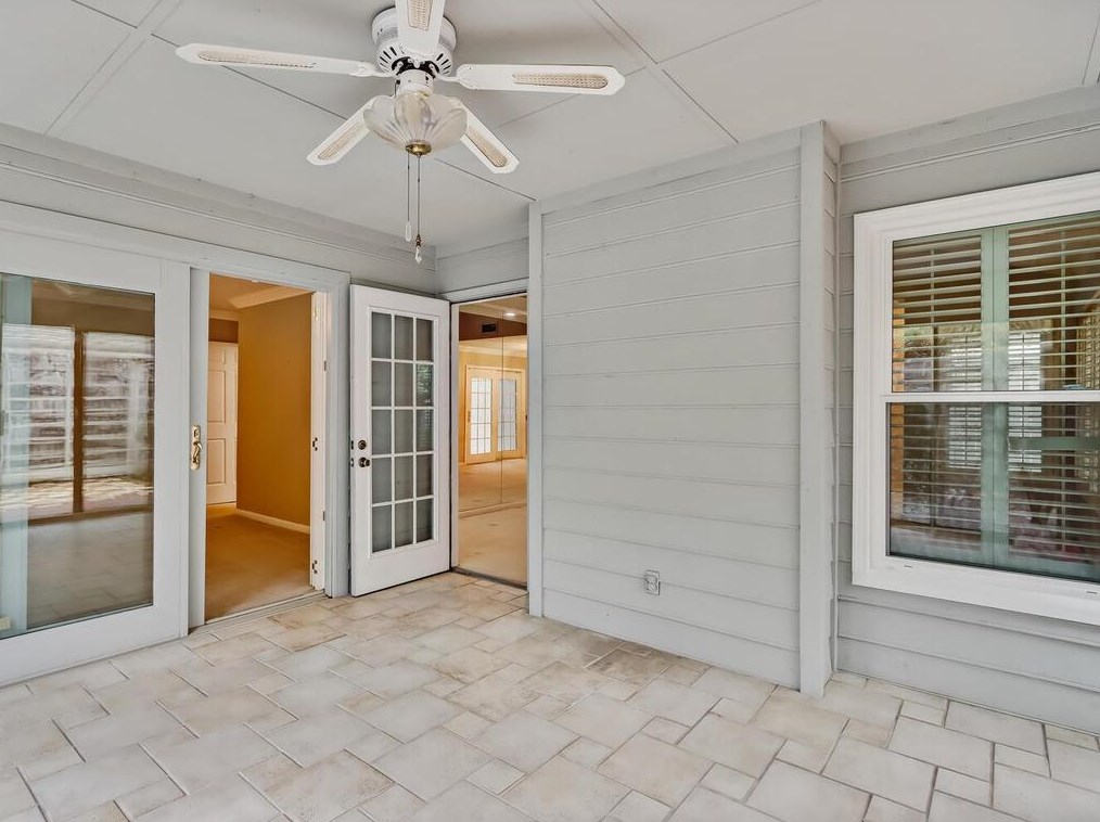 10 Waterford Ct, Atlanta GA  30328-4538 exterior