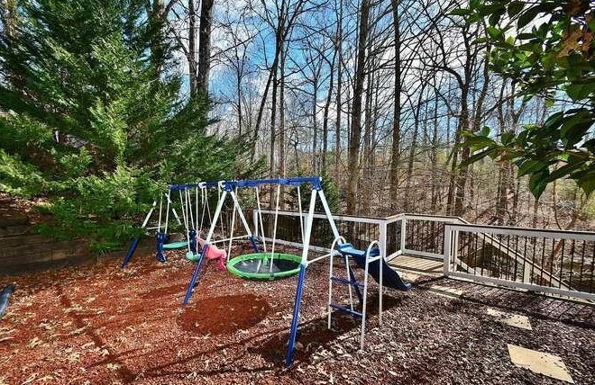 6011 Wellington Ave, Gainesville GA 30506-3477 exterior