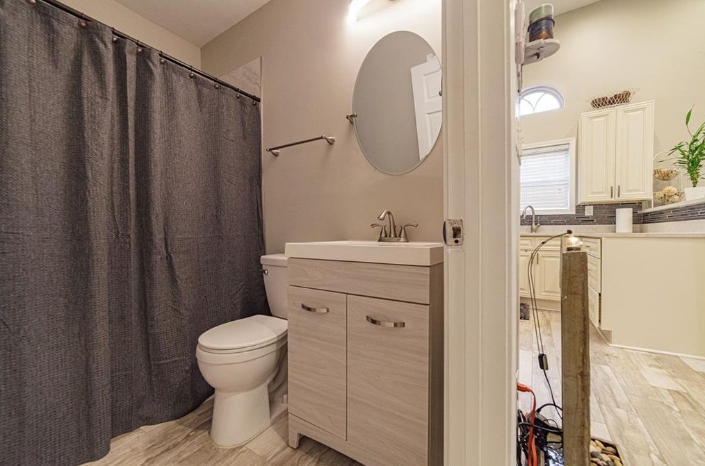 659 Parker Ave, Decatur GA 30032-3951 exterior