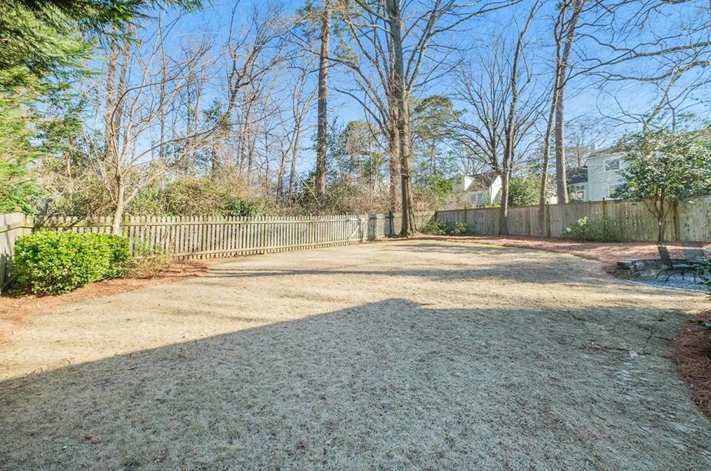 117 Chelsea Dr, Decatur GA 30030-5001 exterior