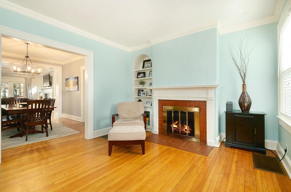 117 Chelsea Dr, Decatur GA 30030-5001 exterior