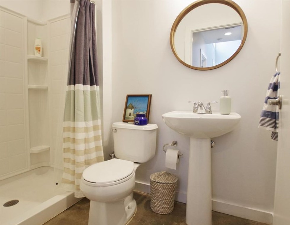 1278 Van Allen Mews, Atlanta GA 30318-4180 exterior