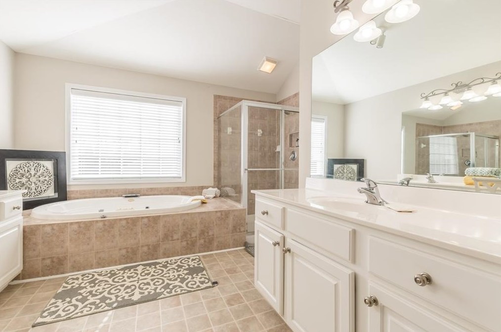 6154 Red Maple Rd, Atlanta GA  30349-1287 exterior