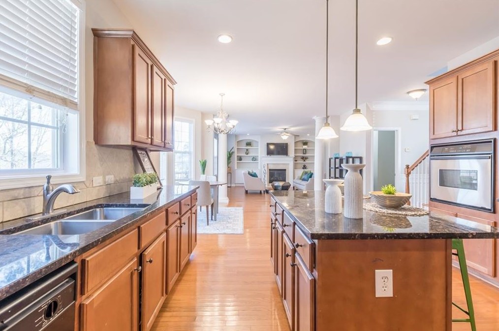 6154 Red Maple Rd, Atlanta GA  30349-1287 exterior