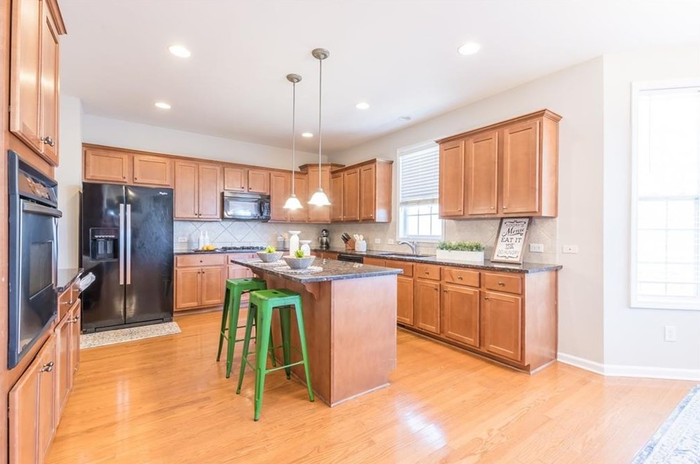 6154 Red Maple Rd, Atlanta GA  30349-1287 exterior
