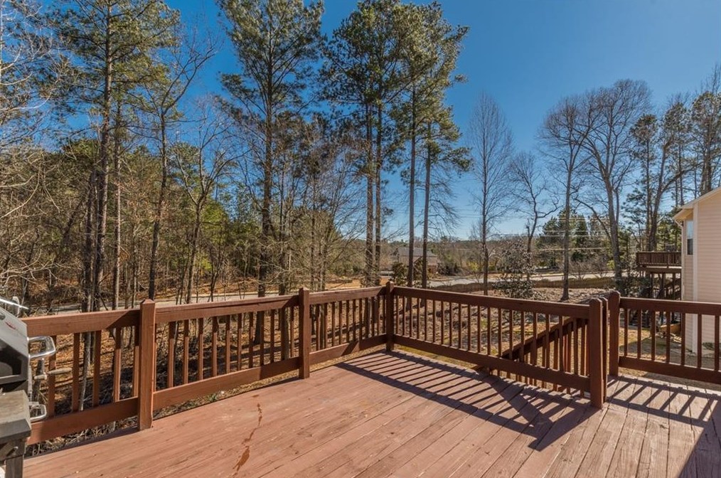 6154 Red Maple Rd, Atlanta GA  30349-1287 exterior