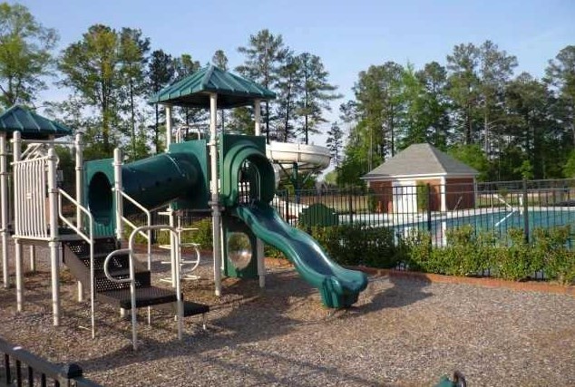 6154 Red Maple Rd, Atlanta GA  30349-1287 exterior