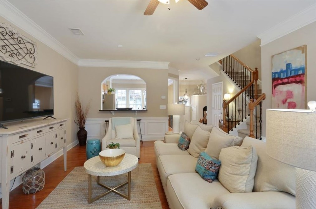 2134 Weldonberry Dr, Atlanta GA  30319-5734 exterior