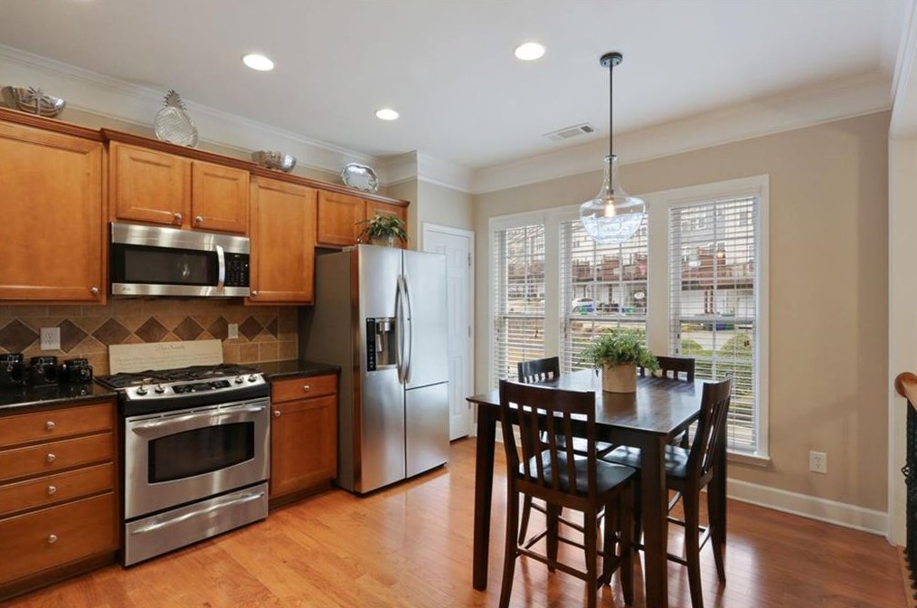 2134 Weldonberry Dr, Atlanta GA  30319-5734 exterior
