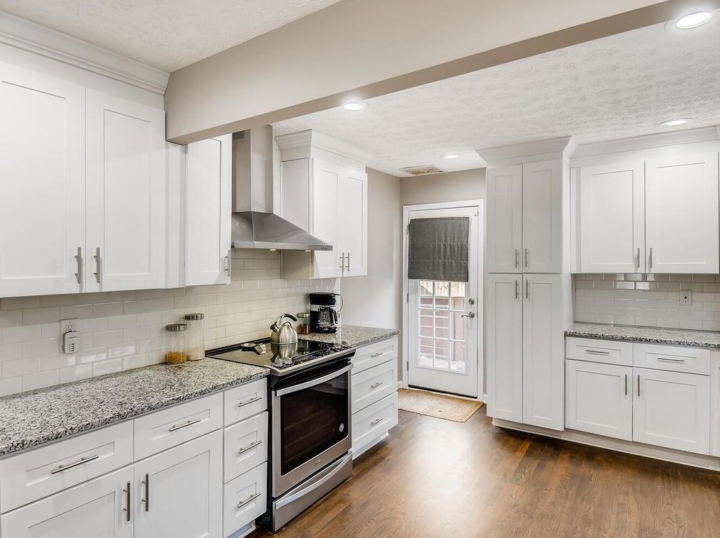 2065 Dellwood Pl, Decatur GA  30032-5522 exterior