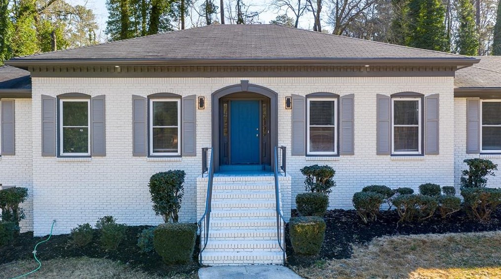 1368 Oakcrest Dr, Atlanta GA  30311-3055 exterior