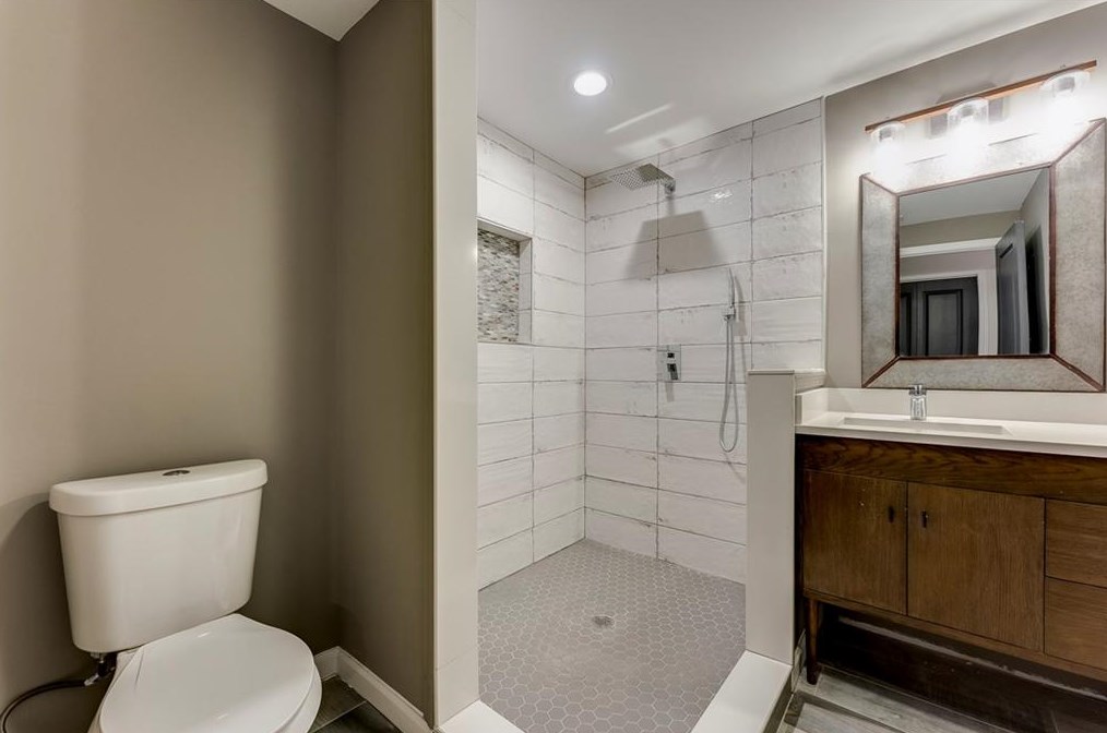 1368 Oakcrest Dr, Atlanta GA  30311-3055 exterior
