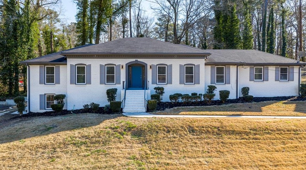 1368 Oakcrest Dr, Atlanta GA  30311-3056 exterior